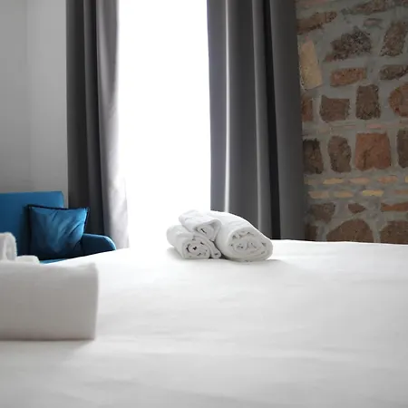 Joyful 148 Luxury Guest House-3